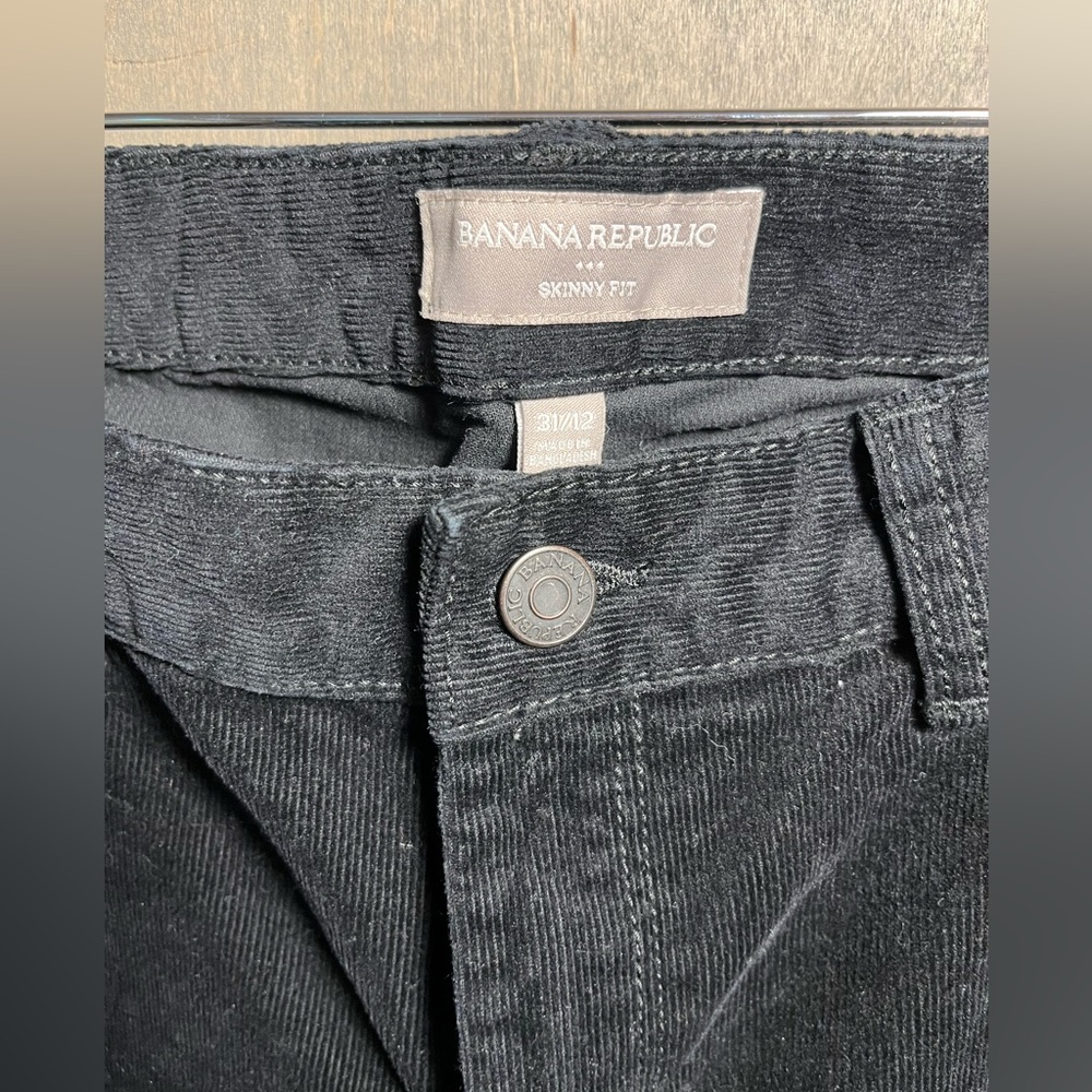 Banana Republic Skinny Fit Black Fine Whale Corduroy 5 Pocket Jeans size 12 - Picture 3 of 4